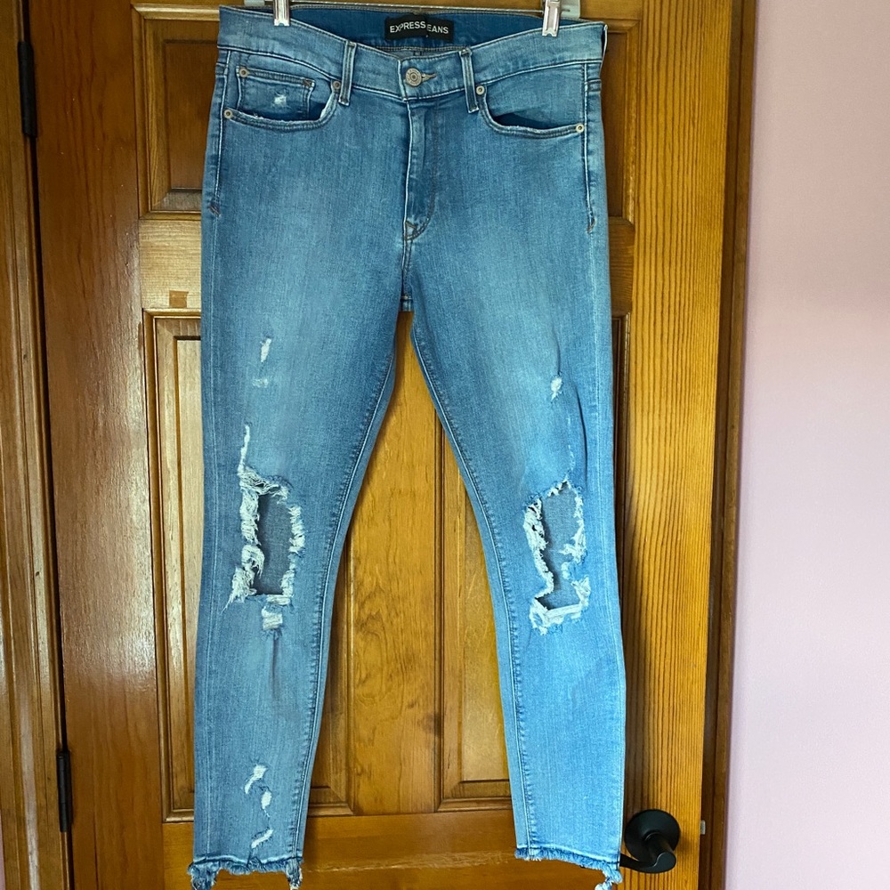 Express Distressed Mid-Rise Ankle Legging